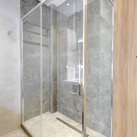 Luxueuse Suite Haussmanienne Confort Et Elegance Parijs Buitenkant foto